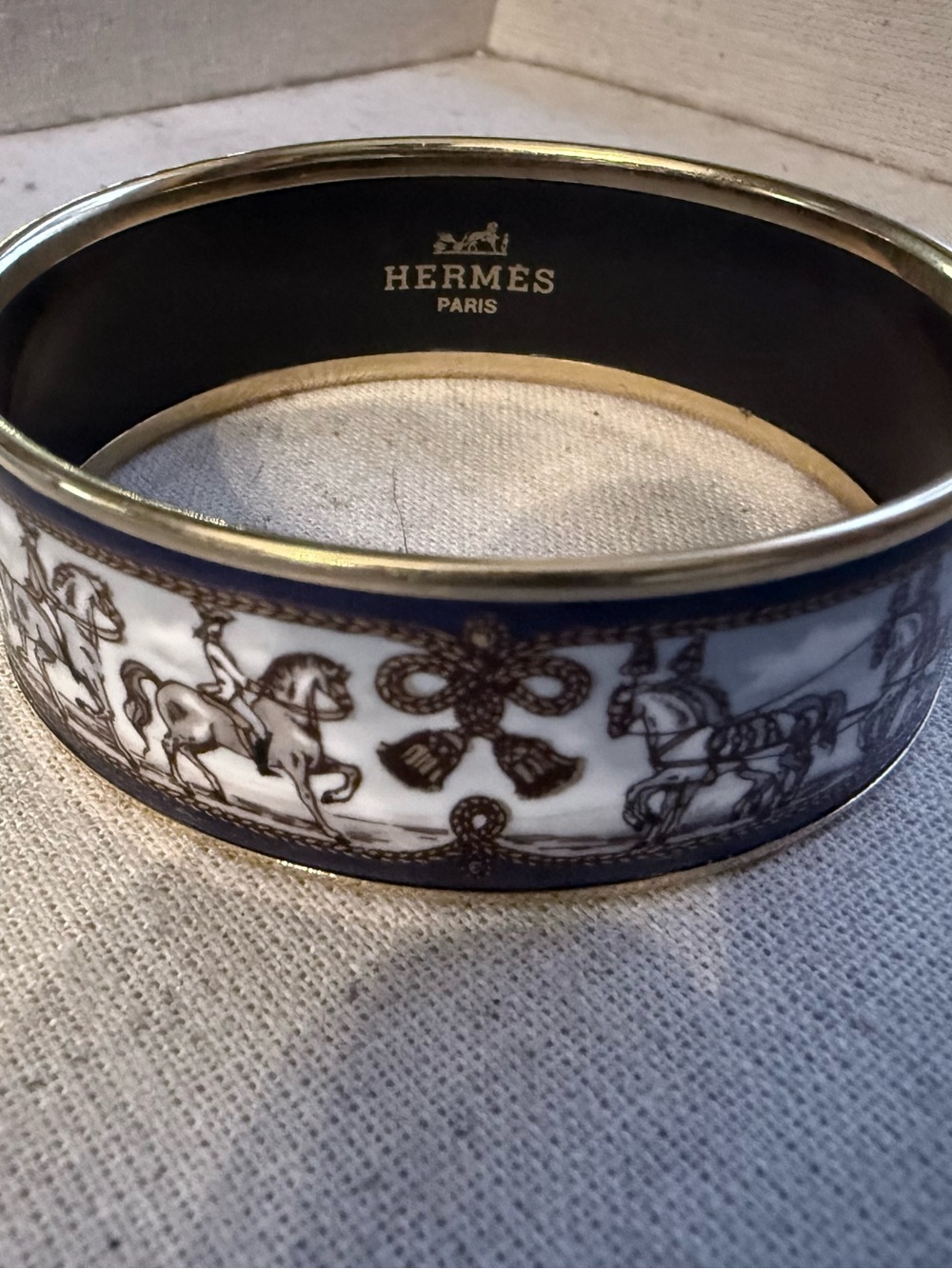 Hermes White and Black with Blue Enamel Bangle with Gold Trim - Picture 2 of 5